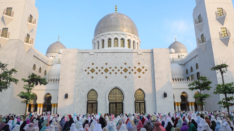 Salat Idulfitri Di Masjid Sheikh Zayed